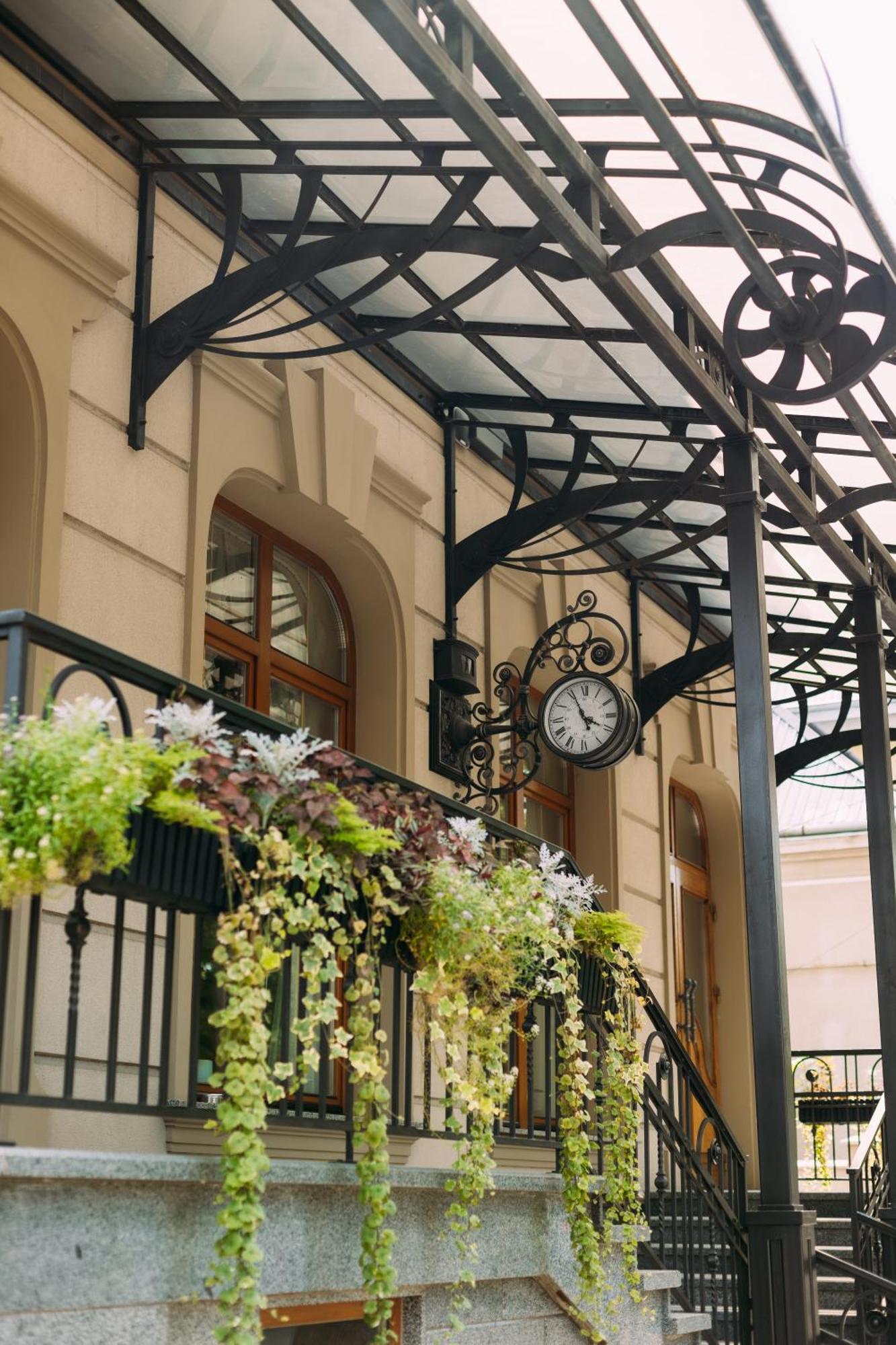 Ganz Hotel Ivano-Frankivsk Eksteriør bilde